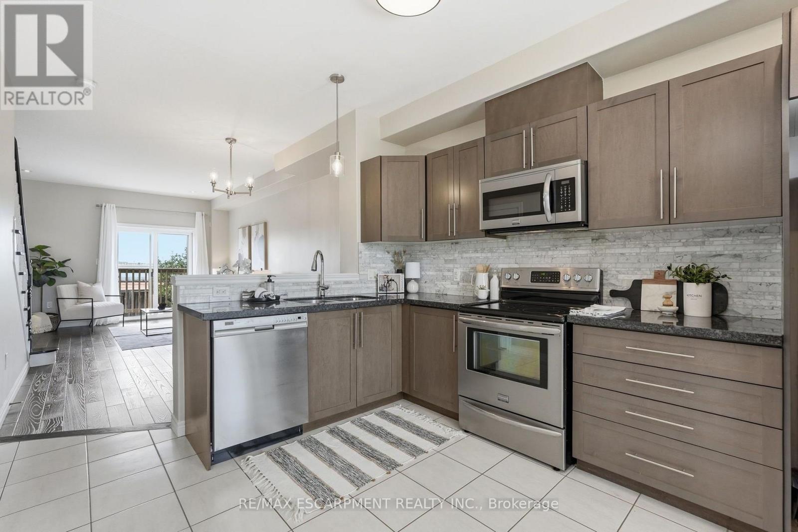 31 EDENROCK DRIVE - 7