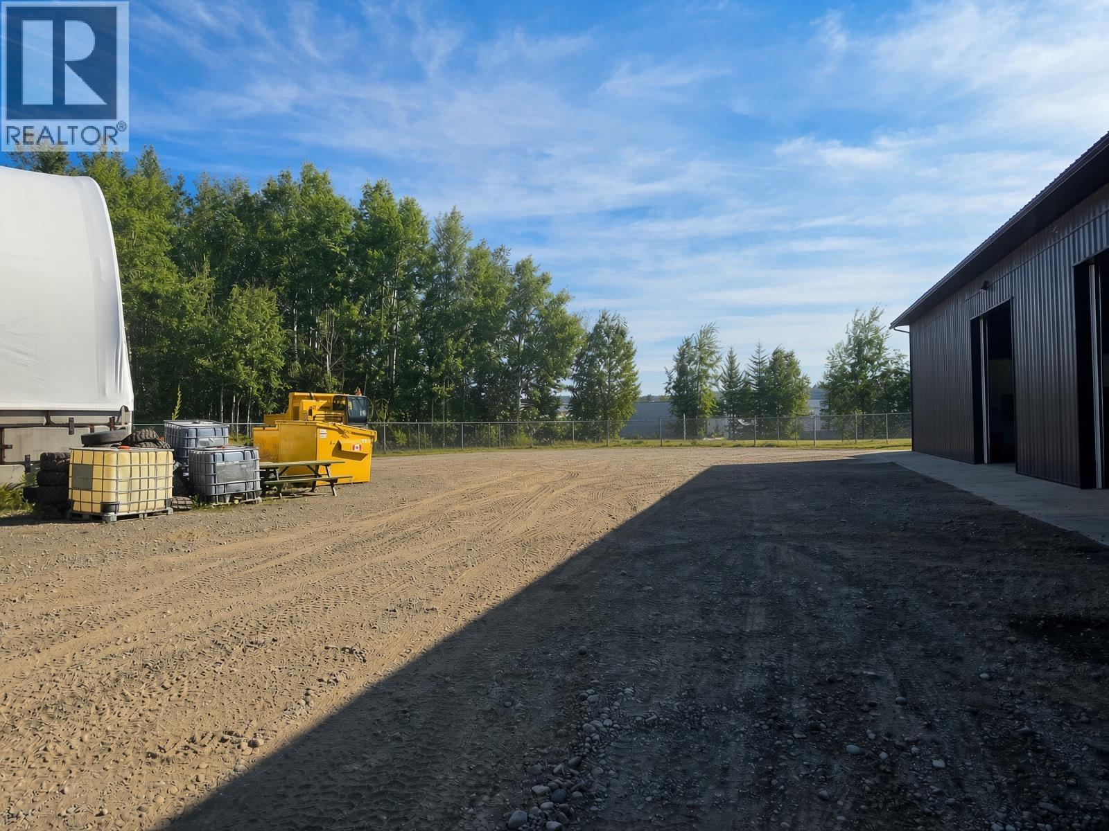 9543 ANZAC Crescent, Prince George, British Columbia, V2N0C6, Prince George, British Columbia — photo 4 of 5
