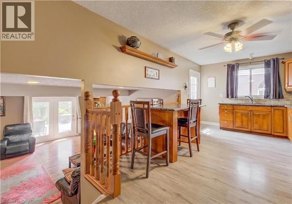 599 COLDSTREAM Drive - 12
