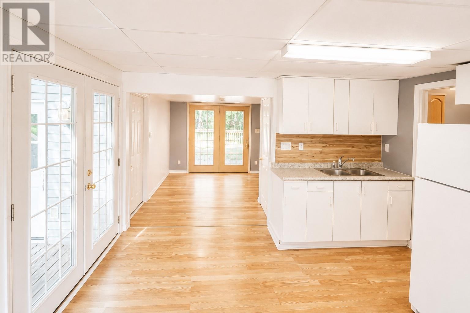 25 Hess ST - 5