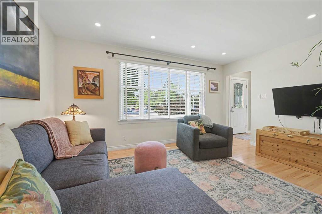 434 19 Street NW - 4
