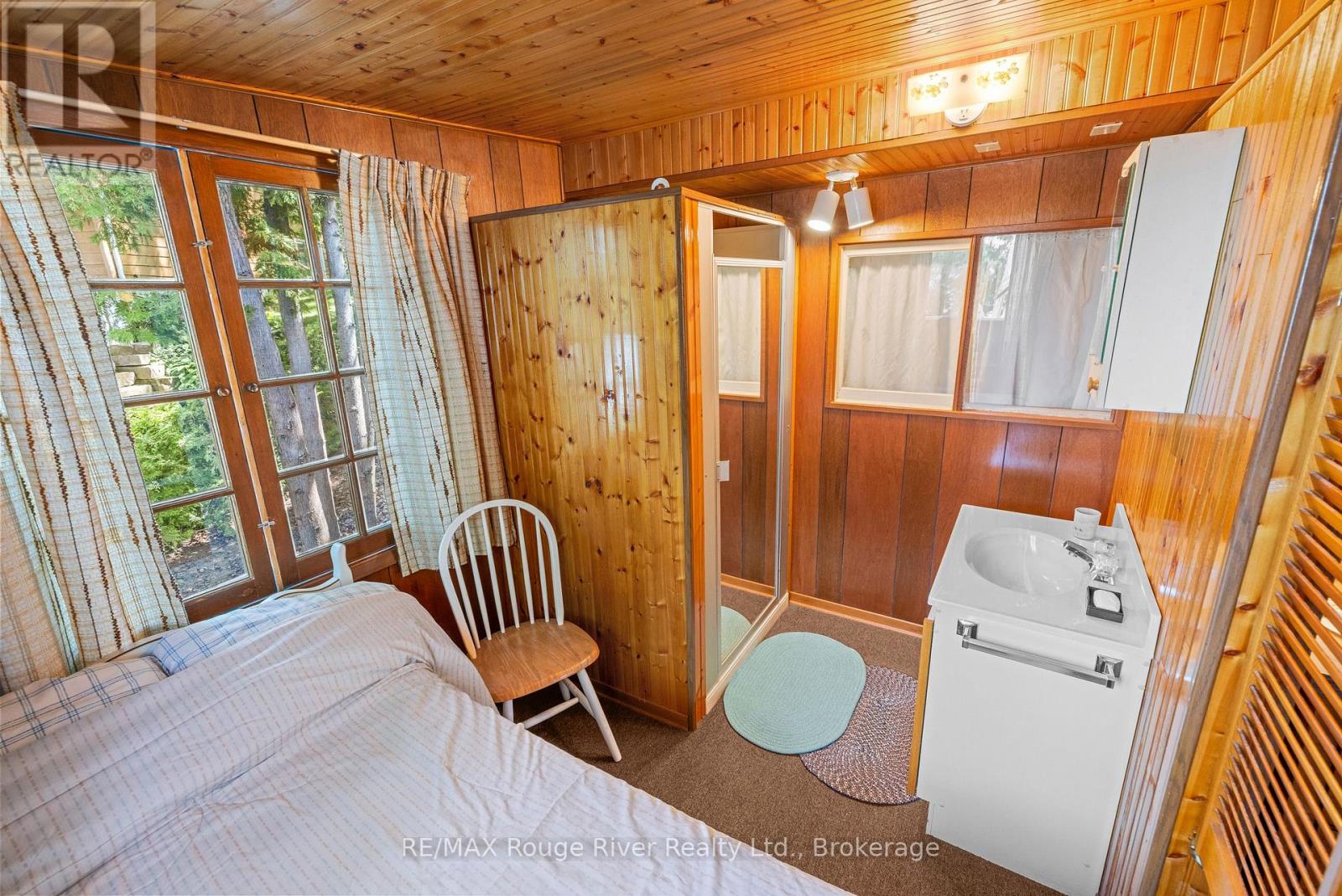#182 68 ROBINS ROAD - 17