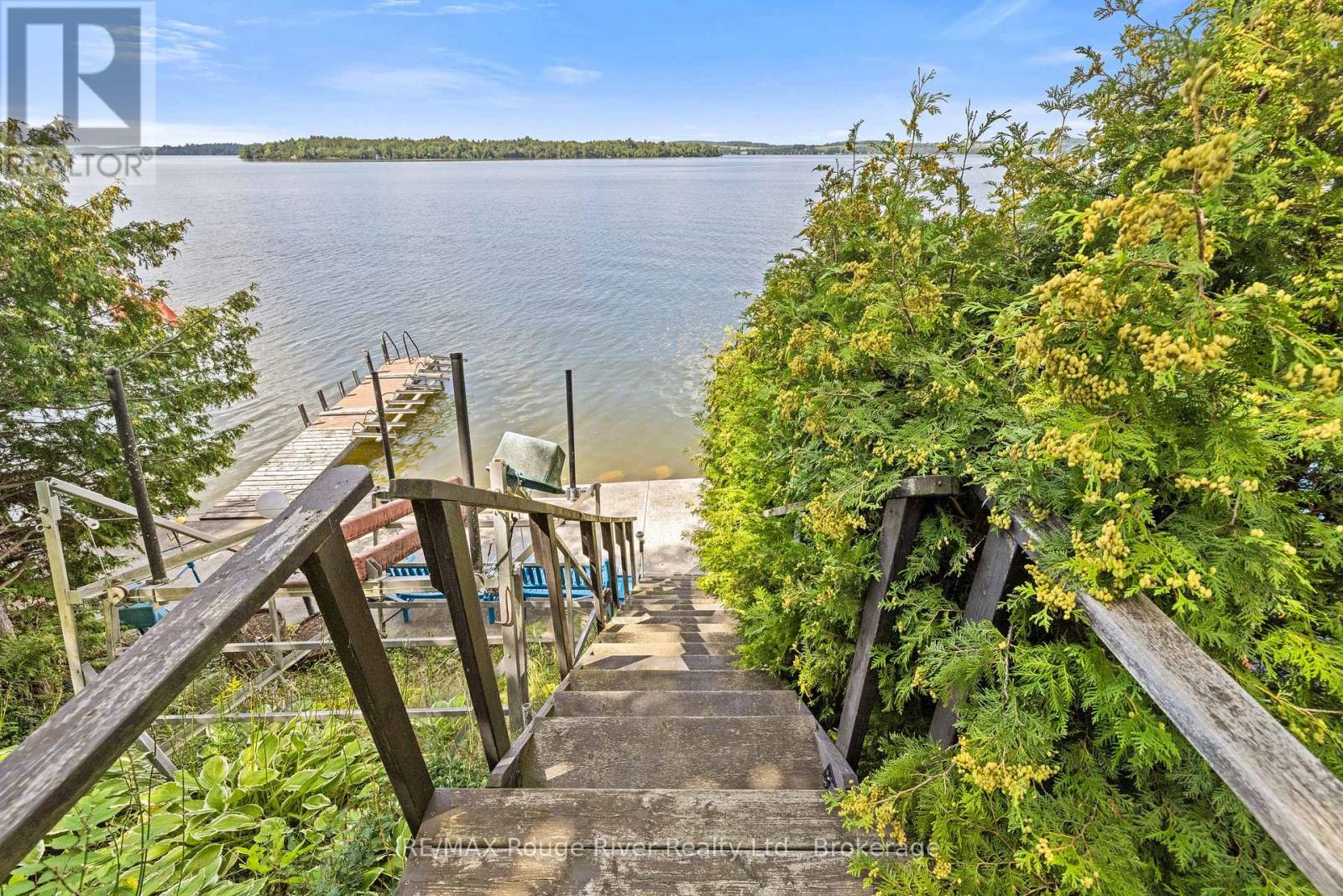 #182 68 ROBINS ROAD - Image 33