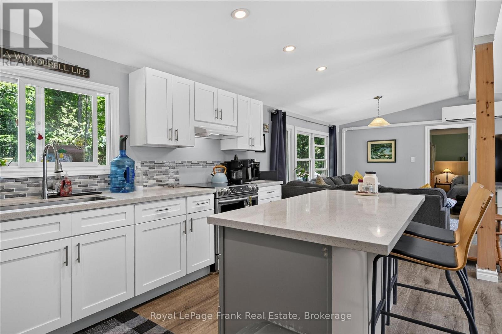 280 EDWINA DRIVE - 7