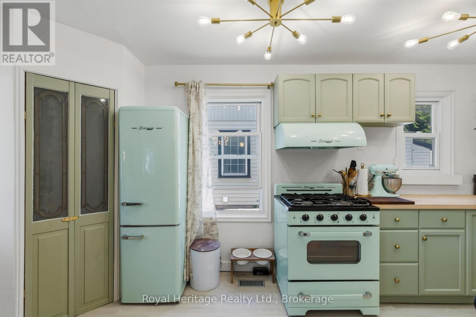 31 CAROLINE STREET - Image 11