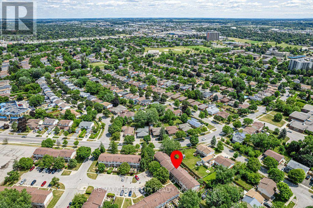 #22 1725 ERNEST AVENUE - 36