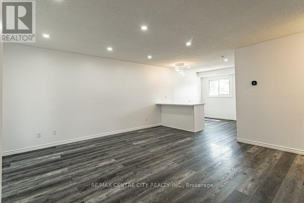 #22 1725 ERNEST AVENUE - Image 6