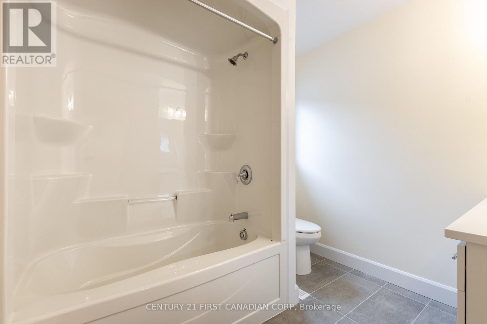 6453 ROYAL MAGNOLIA AVENUE - Image 21