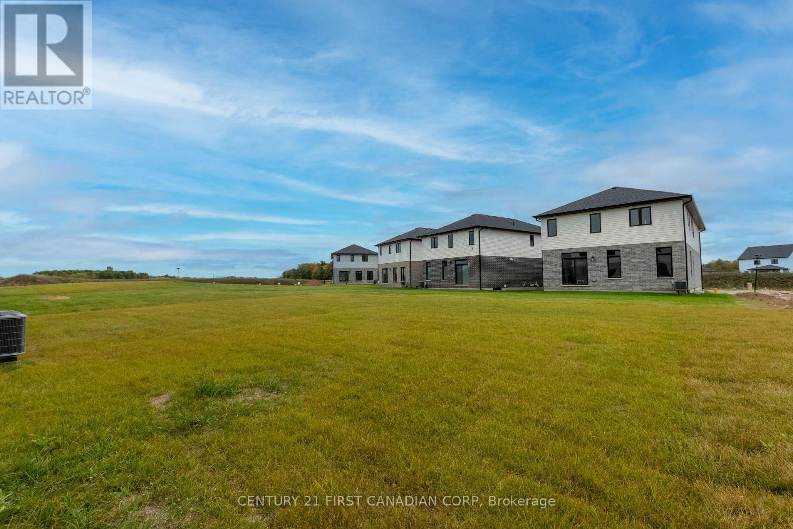 6453 ROYAL MAGNOLIA AVENUE - Image 26