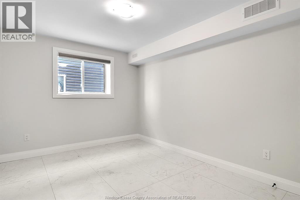 1844 MEIGHEN ROAD - 22