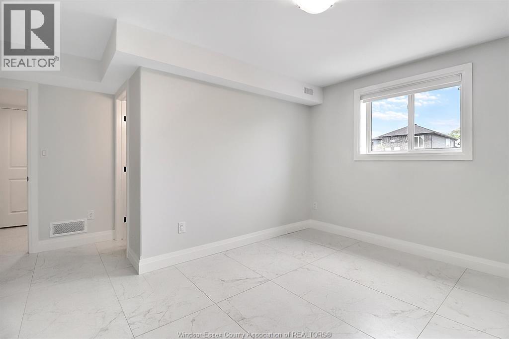 1844 MEIGHEN ROAD - 24