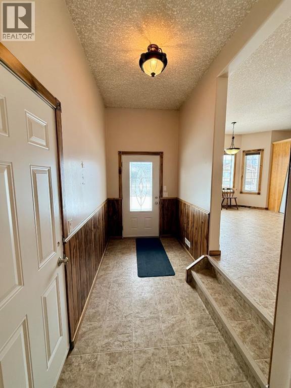 4501 52 Street - Photo 11