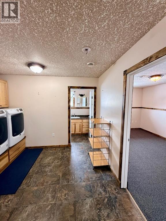 4501 52 Street - Photo 36