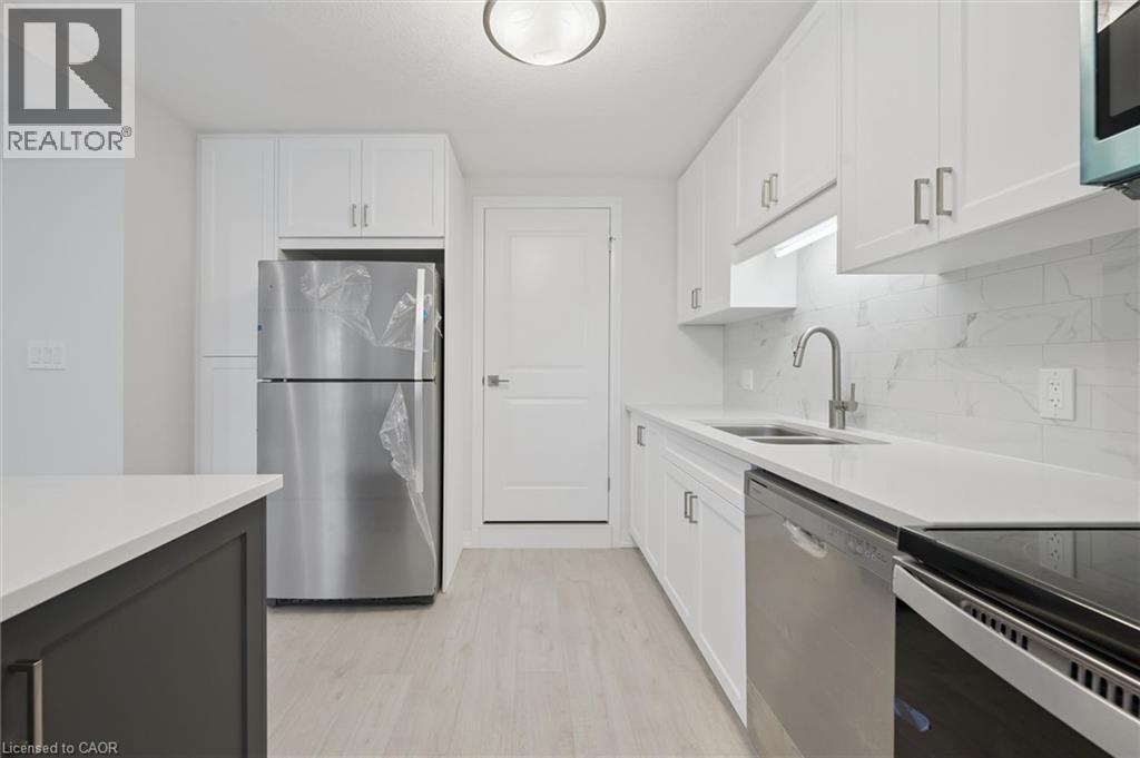 #B039 525 ERINBROOK Drive - Image 21