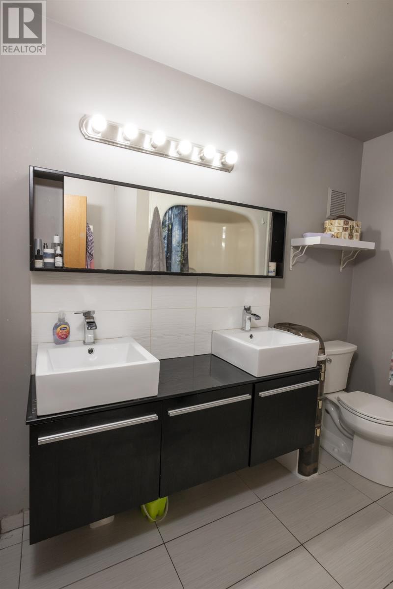 192 RIVIERA DR - Image 22