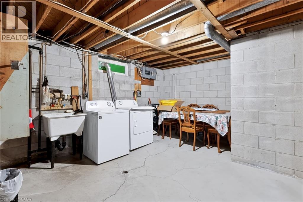 35 BURRWOOD Drive - Image 39