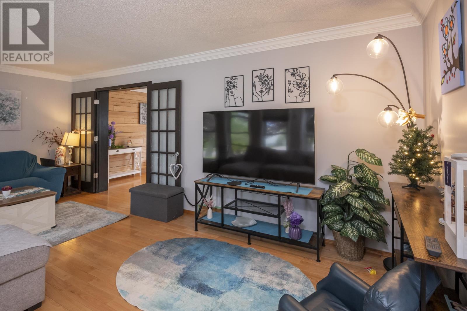 192 RIVIERA DR - Image 4