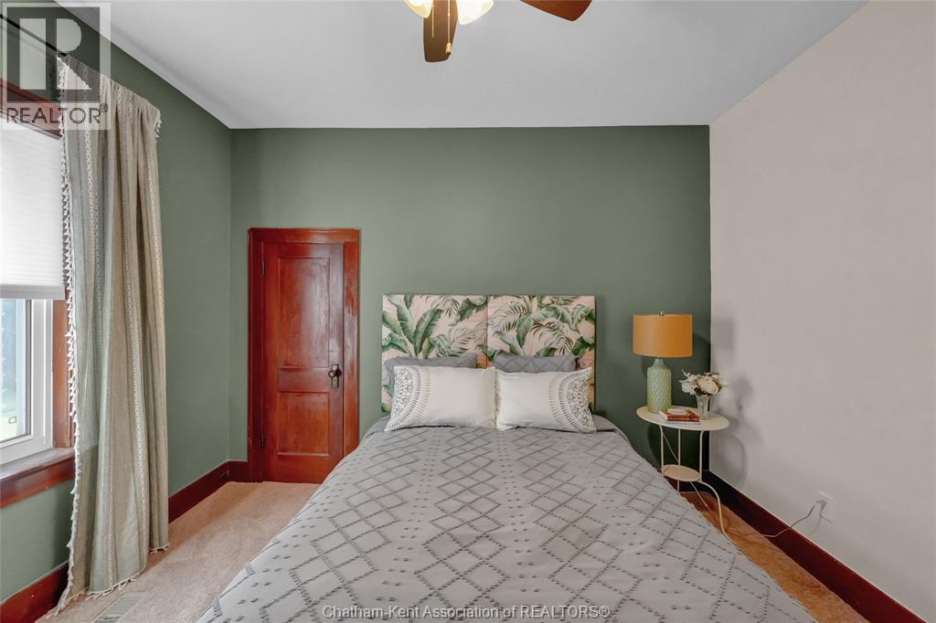 203 Talbot STREET East - Image 22