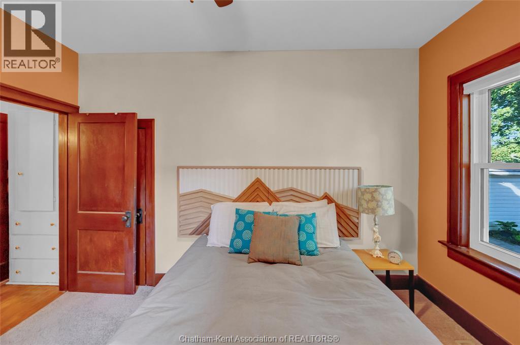 203 Talbot STREET East - Image 27