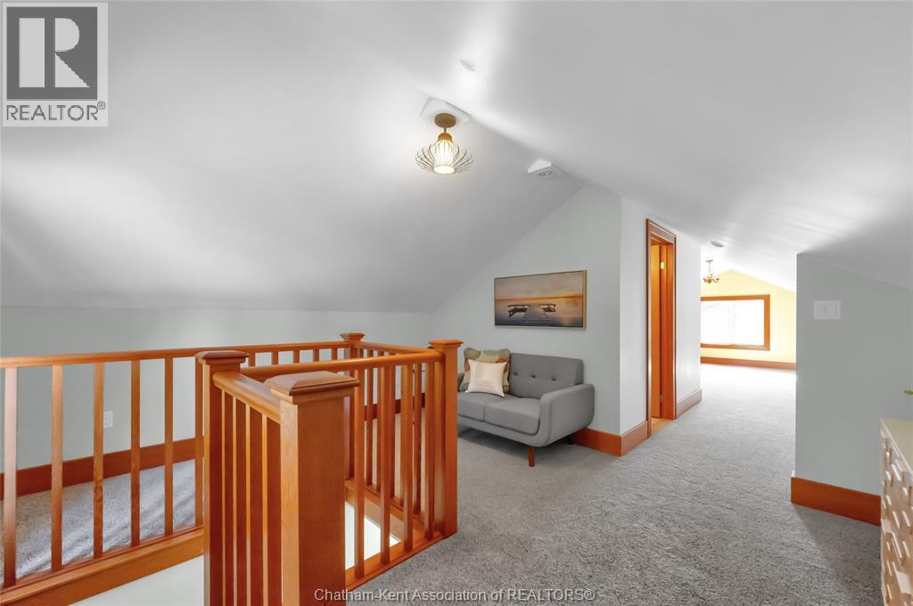 203 Talbot STREET East - Image 31