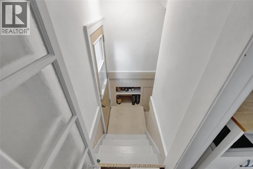 203 Talbot STREET East - 38