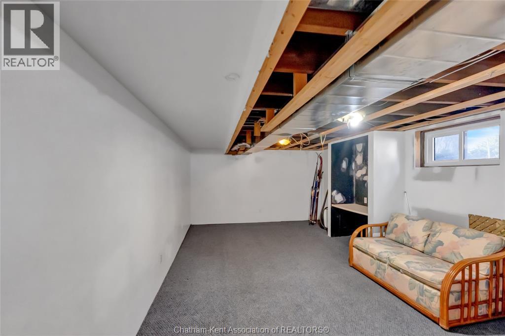203 Talbot STREET East - 42
