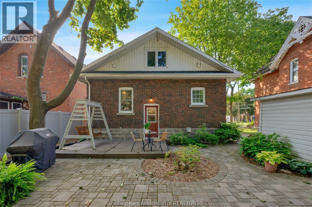203 Talbot STREET East - Image 45