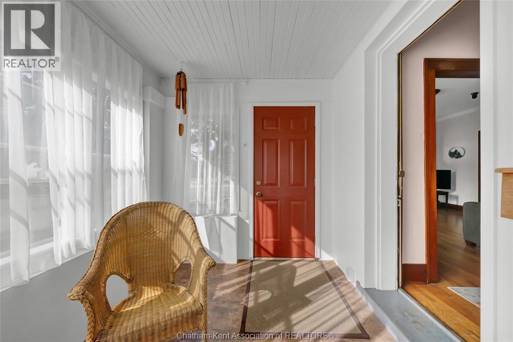 203 Talbot STREET East - 5