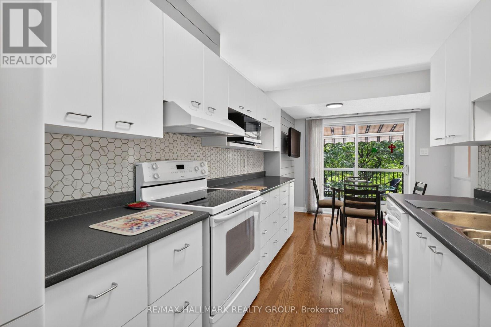 137 DUNBARTON COURT - Image 11