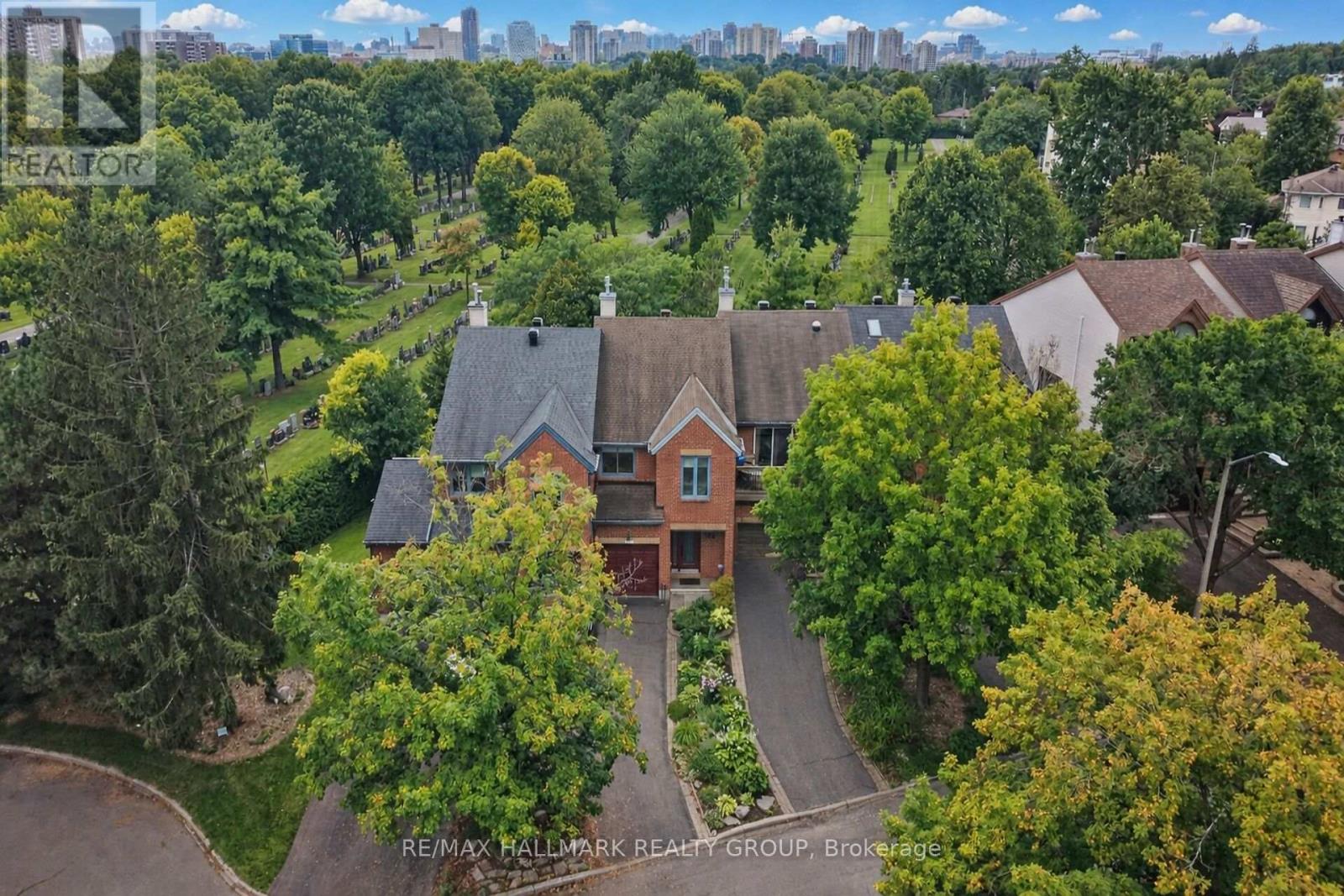 137 DUNBARTON COURT - 2
