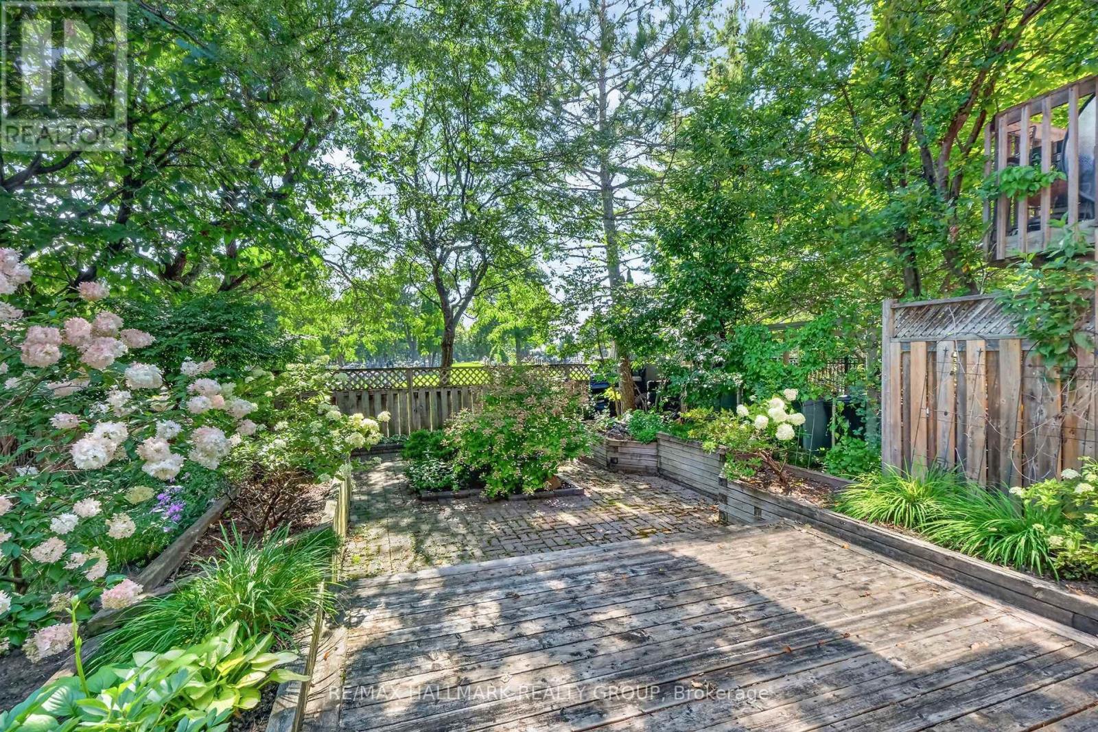 137 DUNBARTON COURT - Image 35