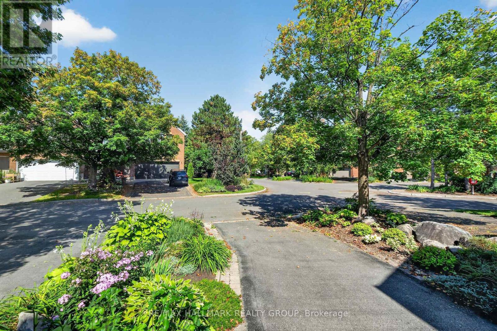 137 DUNBARTON COURT - 4