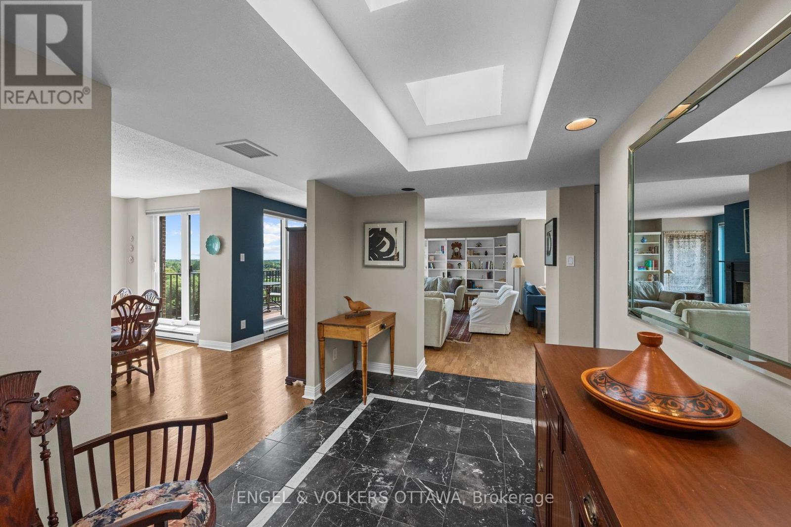 #801 555 WILBROD STREET - Image 8