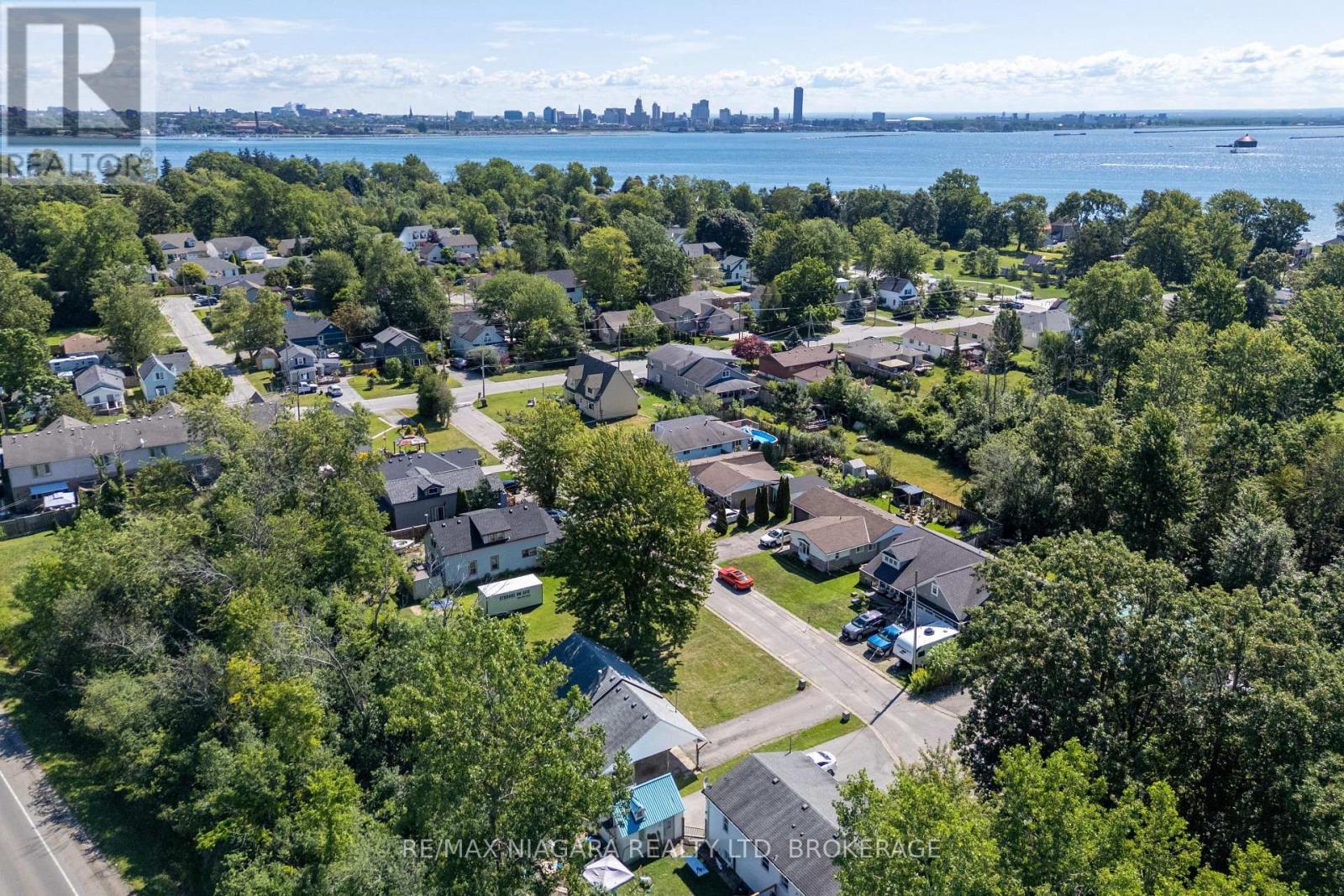30 A AVENUE - Image 14