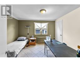 Upper - 28 Division Street, St  Catharines, ON L2R3G2 Photo 7