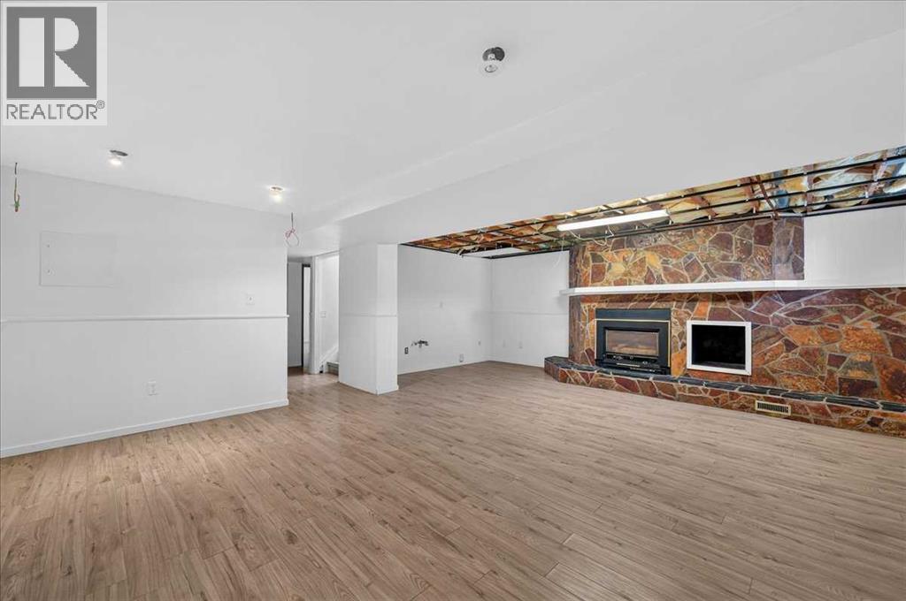 235 Abalone Place NE - 23