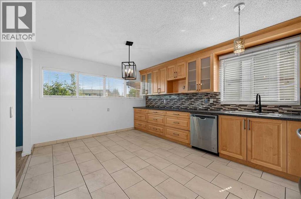 235 Abalone Place NE - 8