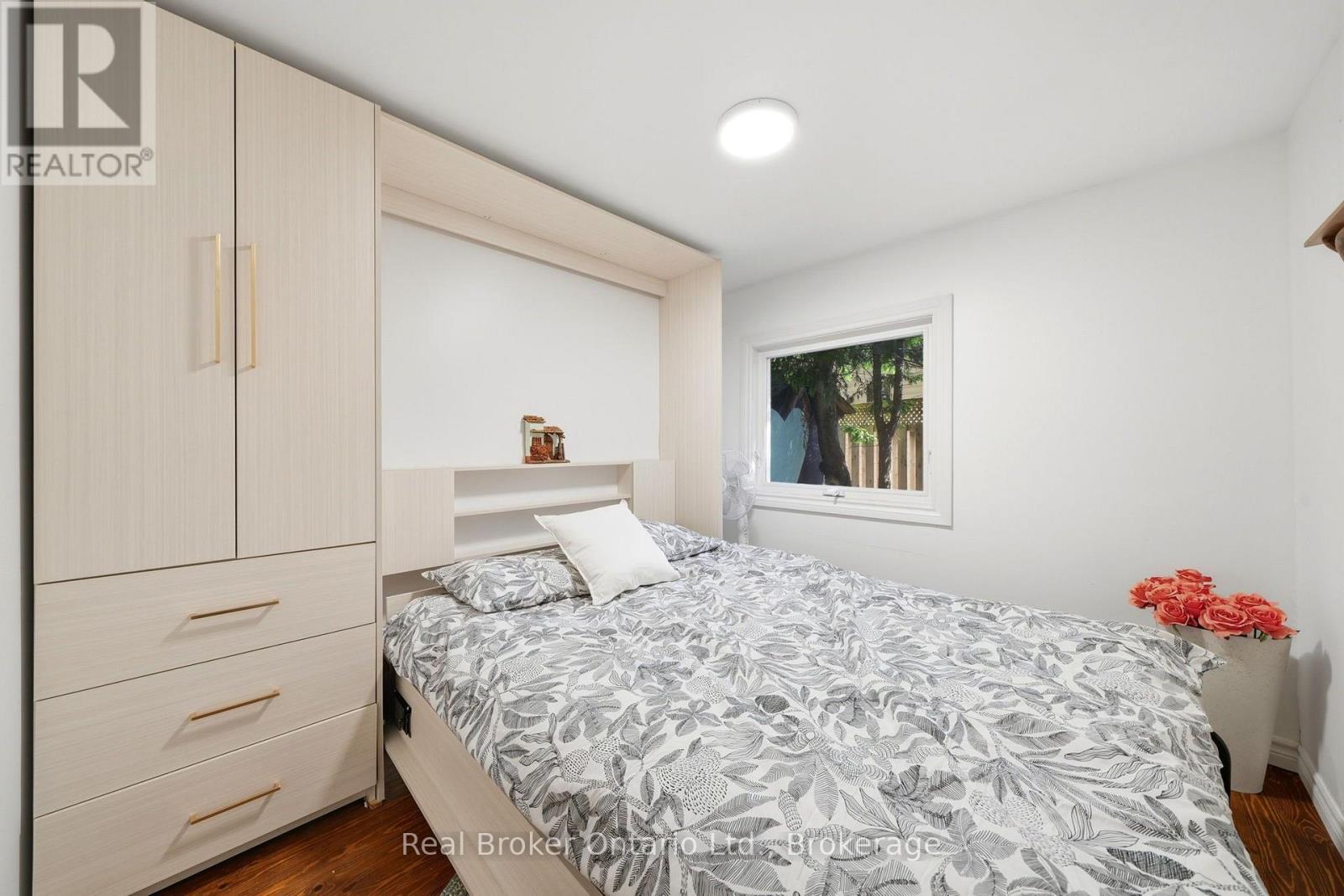 7 OLIVER DRIVE - 30