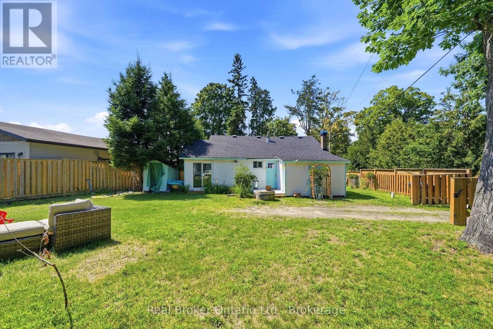 7 OLIVER DRIVE - 36