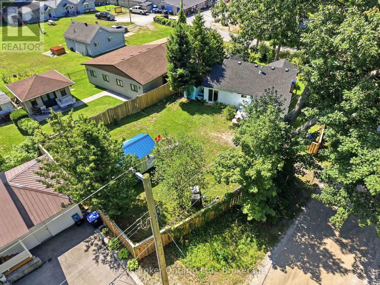 7 OLIVER DRIVE - 43