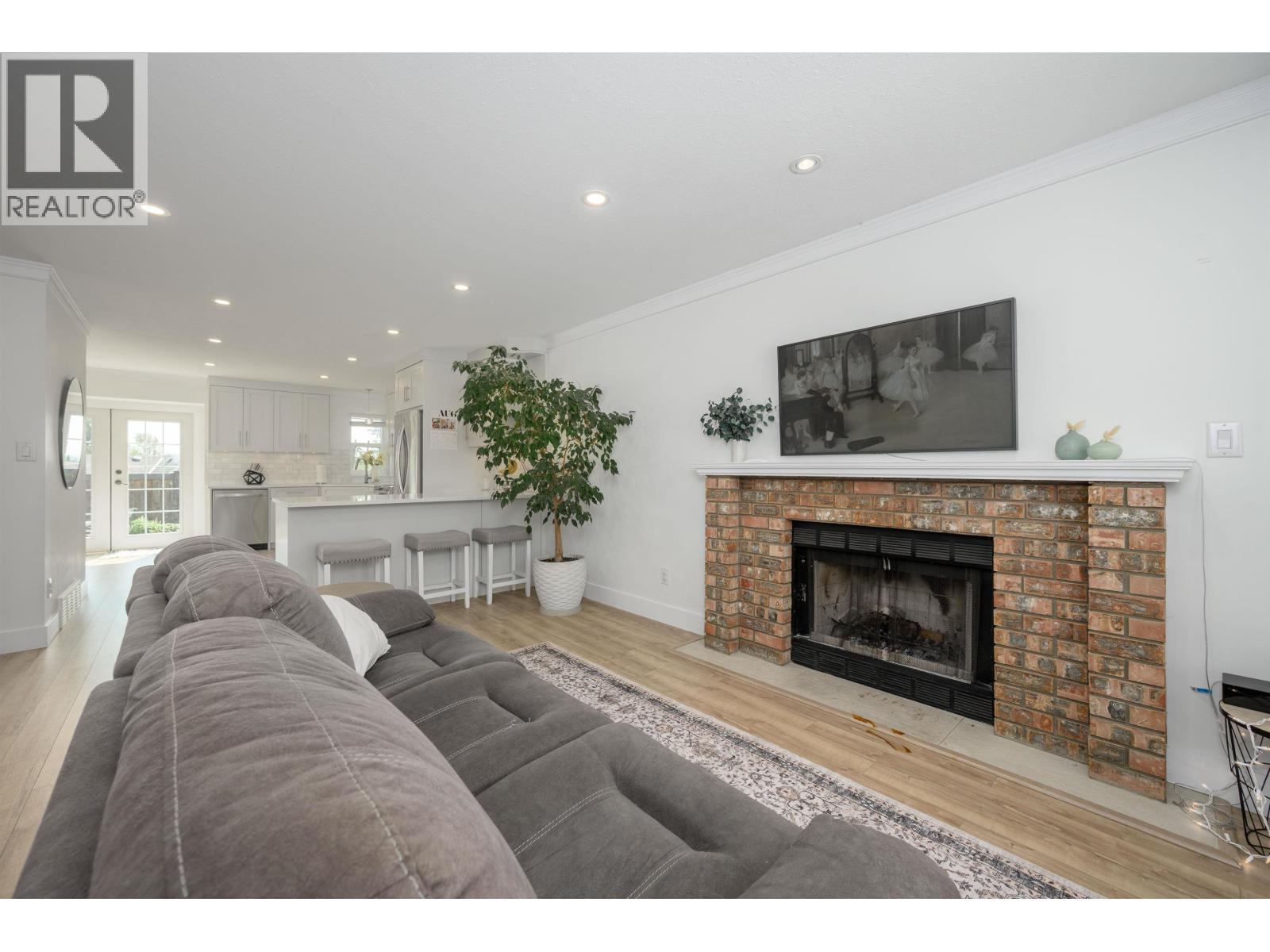 23043 OLUND CRESCENT, Maple Ridge