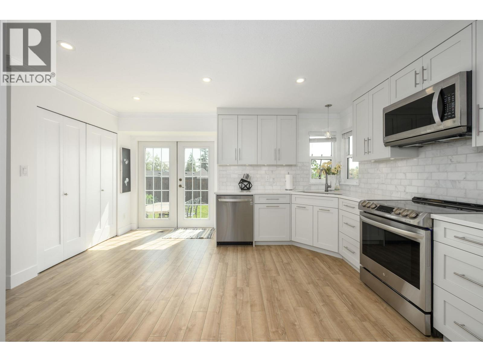23043 OLUND CRESCENT, Maple Ridge