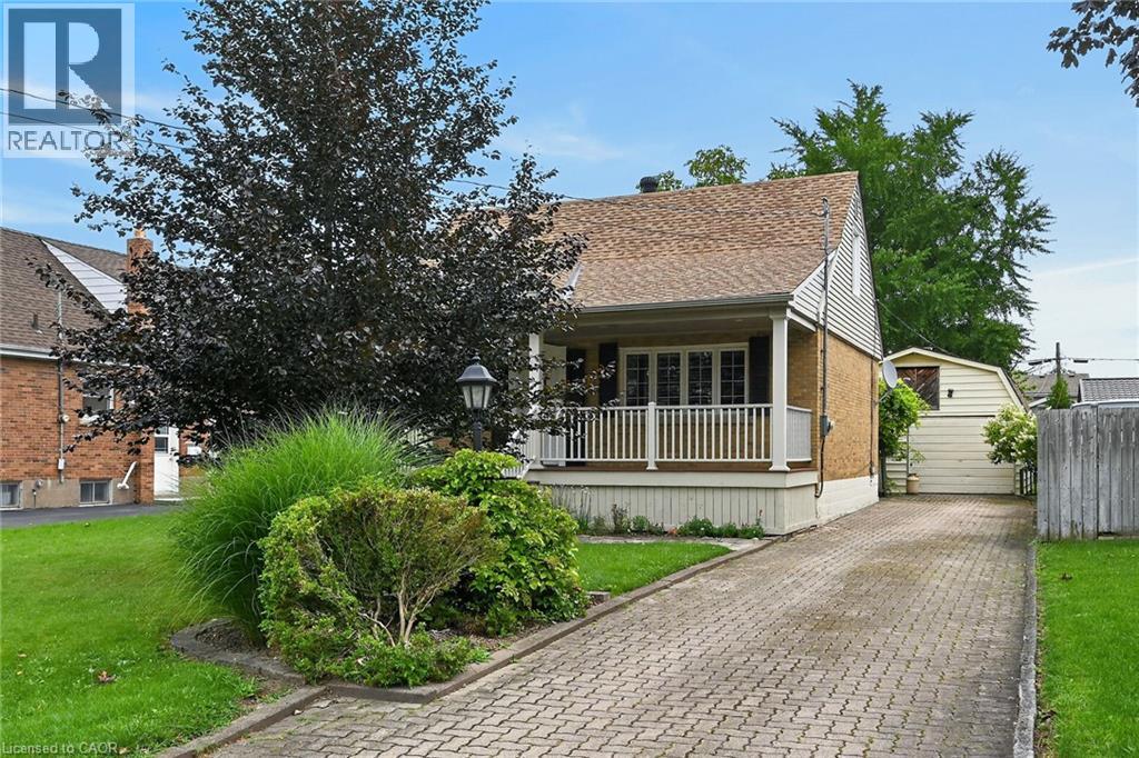 31 GAILMONT Drive - 1