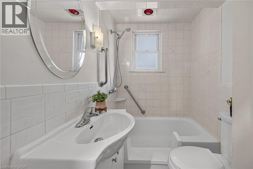 31 GAILMONT Drive - 23