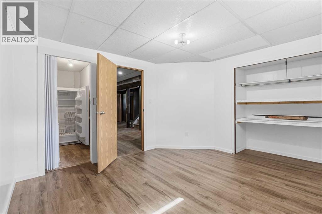 1 Isbister Avenue - 12