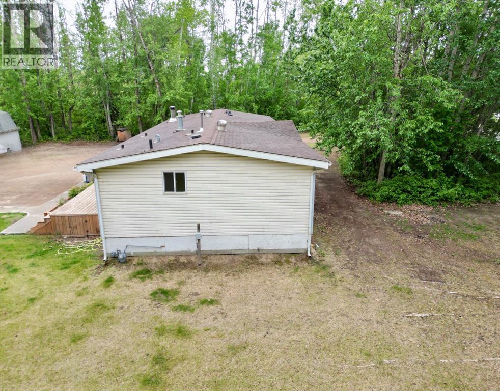 9701 95 Street - 6
