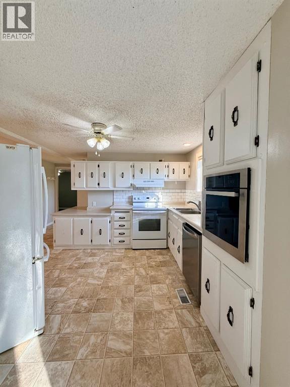 9701 95 Street - Image 14