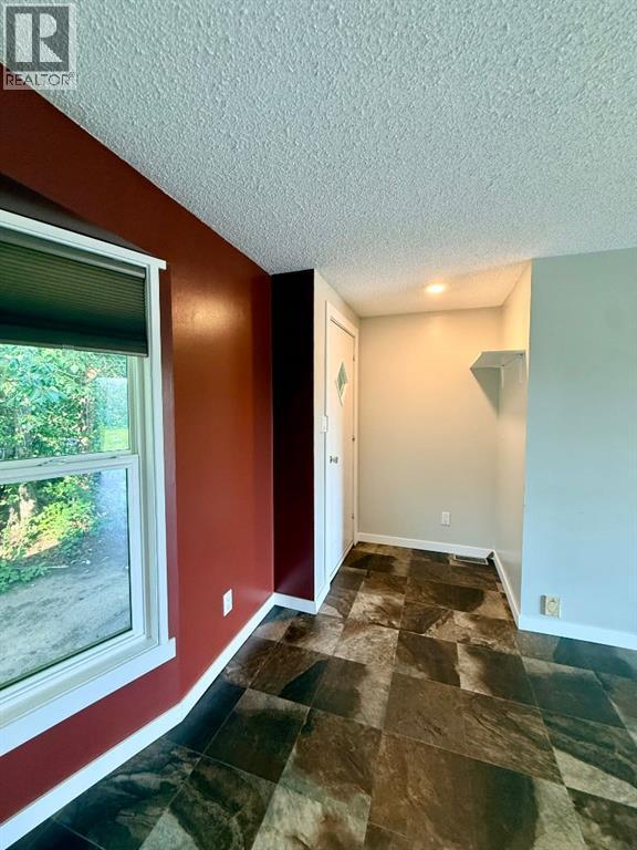 9701 95 Street - Image 20
