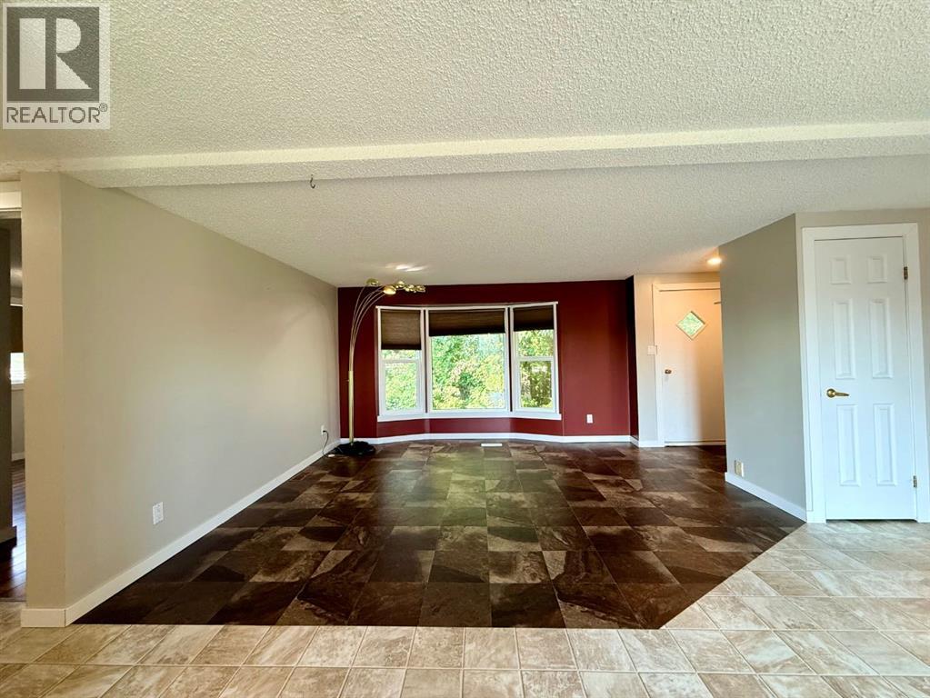 9701 95 Street - Image 19