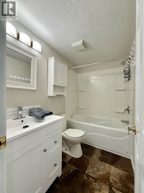 9701 95 Street - Image 30